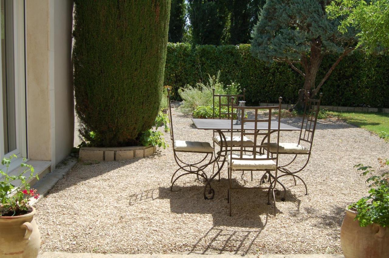 Bed and Breakfast La Goutadou Cabannes Екстер'єр фото