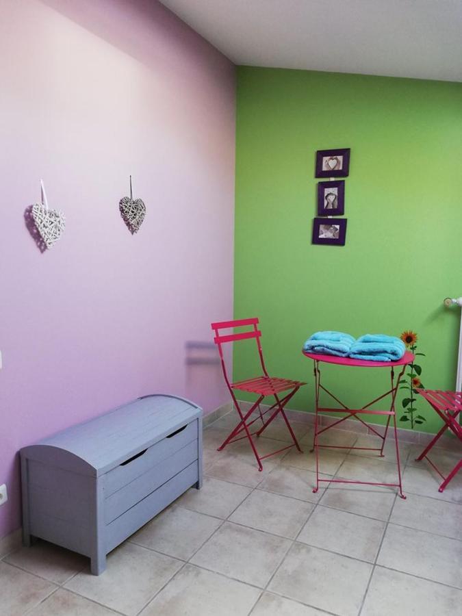Bed and Breakfast La Goutadou Cabannes Екстер'єр фото